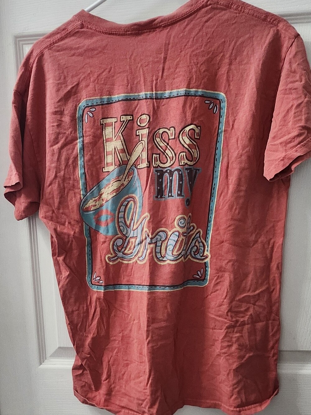 Kiss My Grits Coral Graphic T shirt